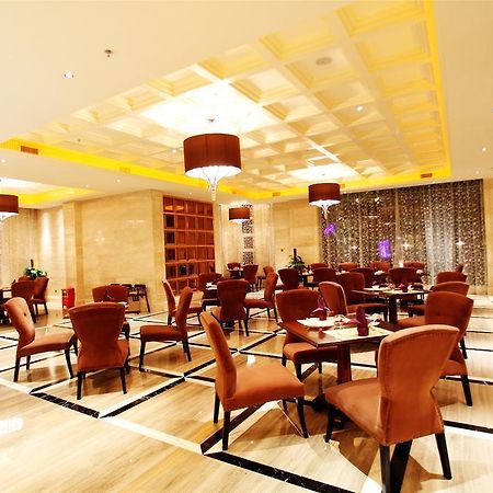 Dragon Lake Princess Hotel Guangzhou Restaurant photo