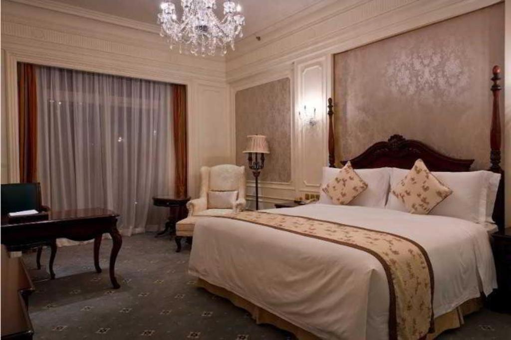 Dragon Lake Princess Hotel Guangzhou Exterior photo