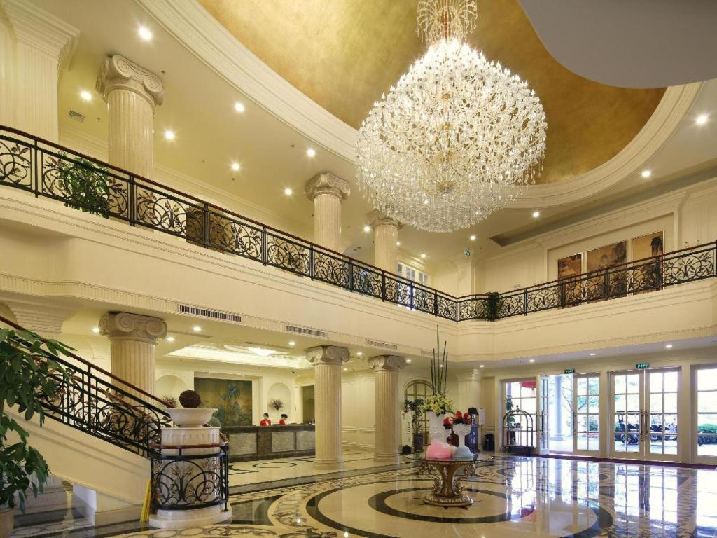 Dragon Lake Princess Hotel Guangzhou Exterior photo