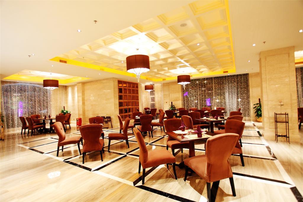 Dragon Lake Princess Hotel Guangzhou Restaurant photo